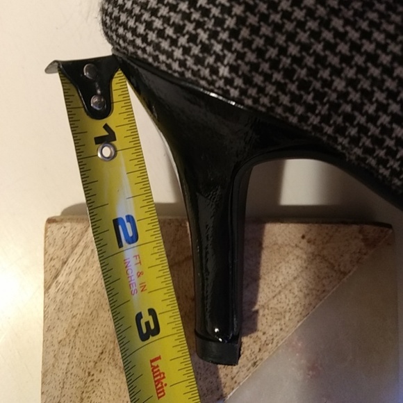 Heels - Picture 7 of 7